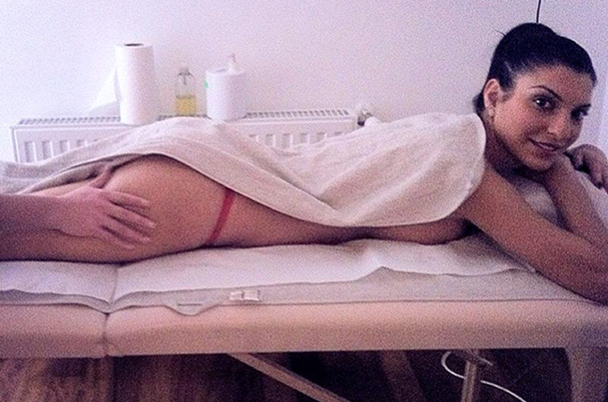 Andreea s-a pozat la masaj