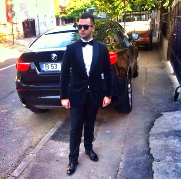 Catalin vrea cu orice pret sa-i calce pe urme tatalui