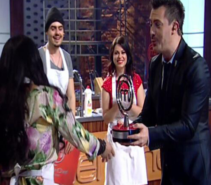 Jesica, primind de la Razvan Fodor trofeul 