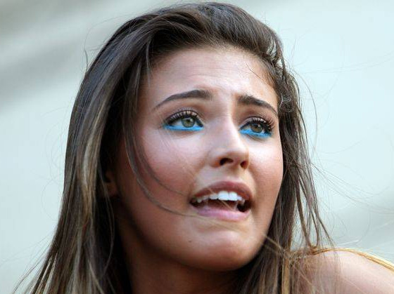 Antonia isi poate vedea copilul doar in Italia, momentan