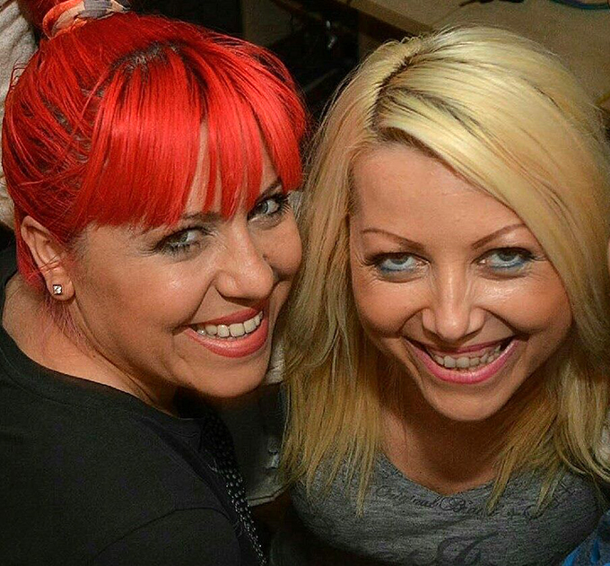 Afrodita, alaturi de fosta ei colega, Irina Pavlenco