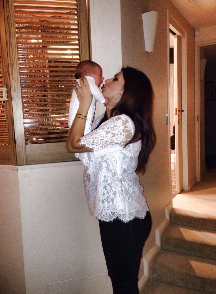 Celia pare sa se recupereze destul de repde dupa nastere