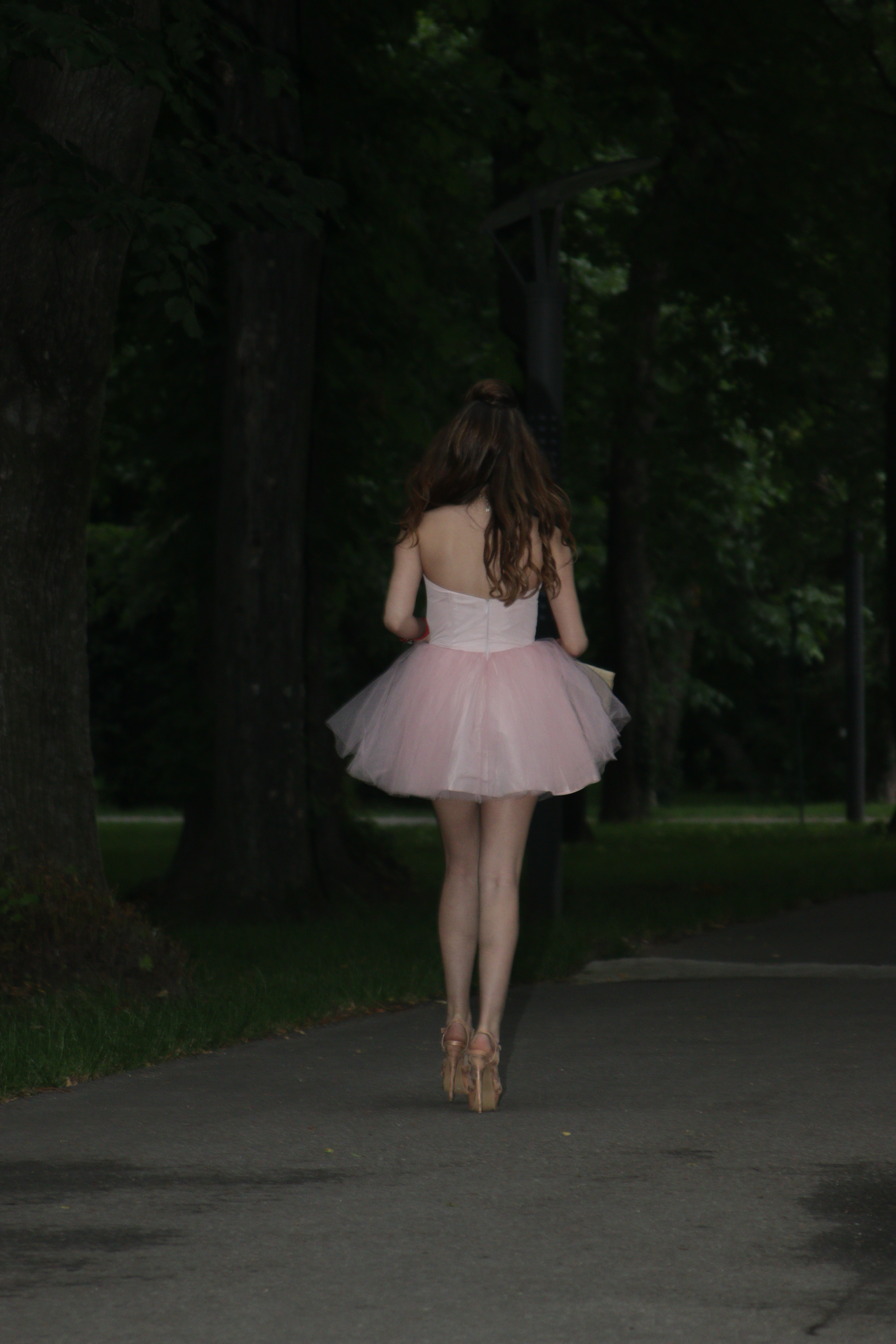 La 14 ani, Calina se imbraca si se comporta ca o domnisoara in toata regula