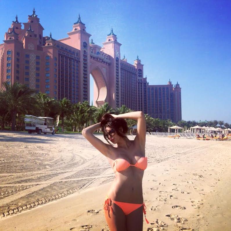 Tanara petrece cateva zile de neuitat alaturi de iubitul sau