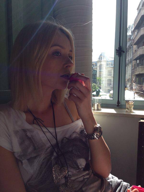 De cand este din nou singura, Diana este foarte afectata