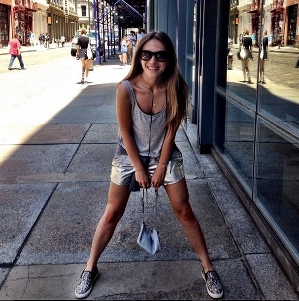 Adela Popescu a profitata de vacanta pentru a merge si la shopping