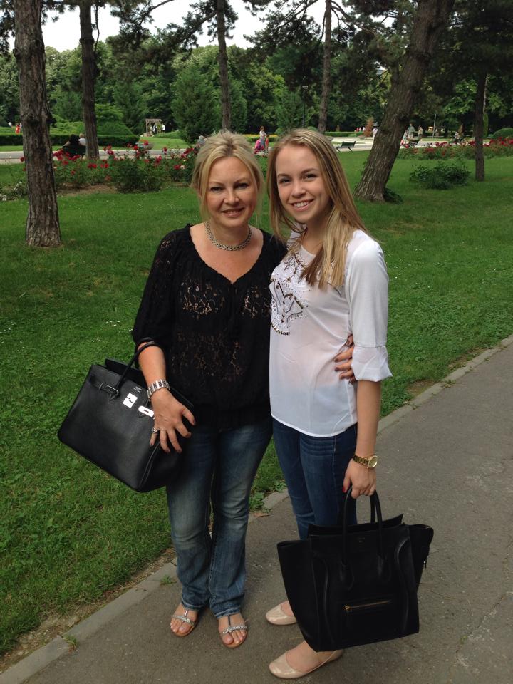 Ana Daminescu, alaturi de Mihaela Mihailescu, prima sotie a cantaretului