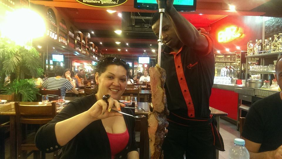 Minodora nu se poate abtine in fata bombelor calorice