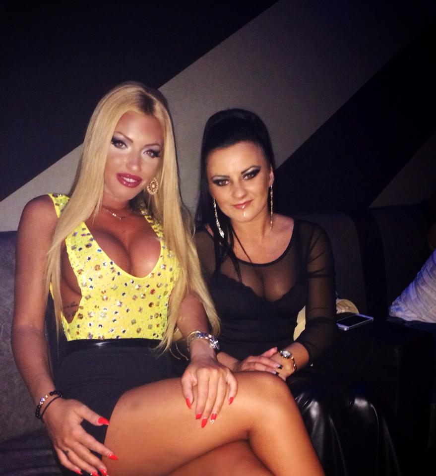 Loredana Chivu s-a distrat alaturi de o prietena intr-un club din Campeni