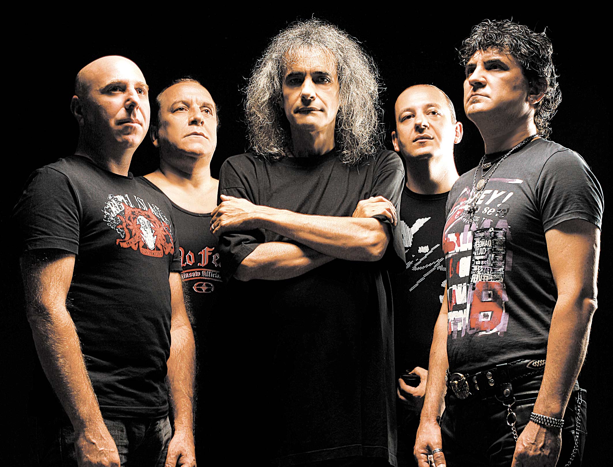 Cristi Minculescu a parasit trupa Iris in urma cu aproape doi ani