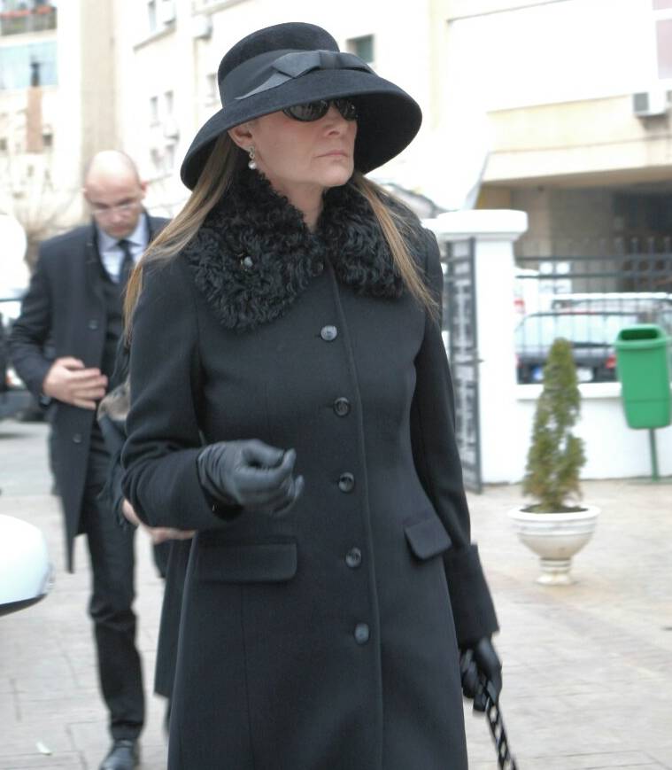 Romanita refuza sa apara public in vreun context in urmatorul an de zile