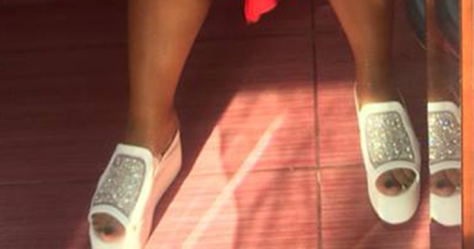 Acestia sunt papucii preferati ai Biancai Rus