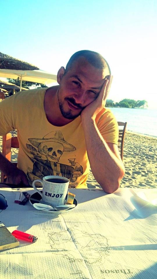 Stefan Stan este mult mai sexy de cand s-a tuns zero