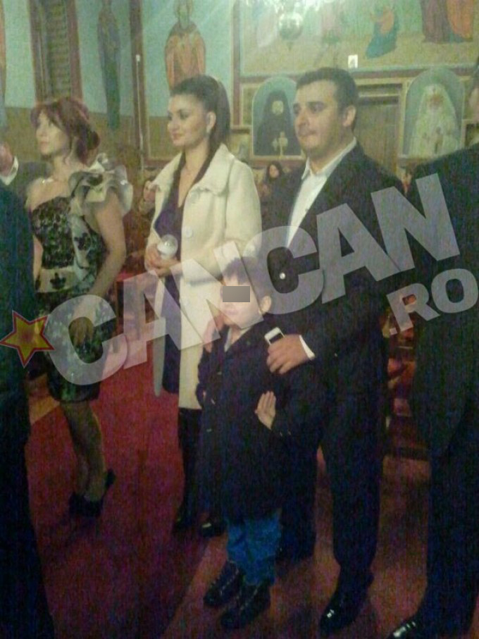 Baiatul artistului ii seamana lei tatalui sau