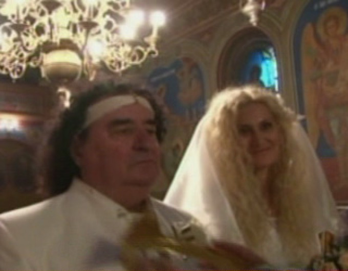 Abia dupa 16 ani de iubire, cei doi si-a unit destinele in fata lui Dumnezeu