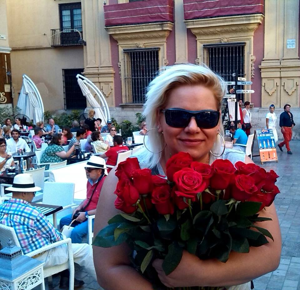 Iubitul o rasfata pe Nikita cu orice ocazie