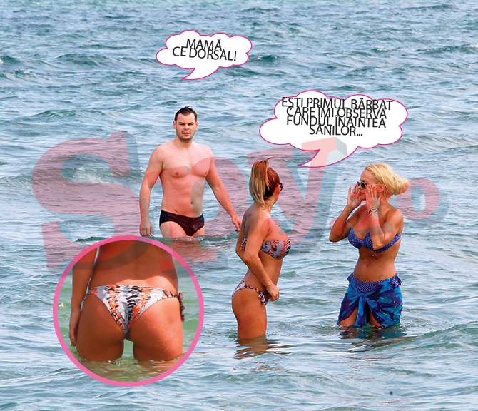 Si in august 2013, blonda a luat in bagaj acelasi costum albastru cu buline