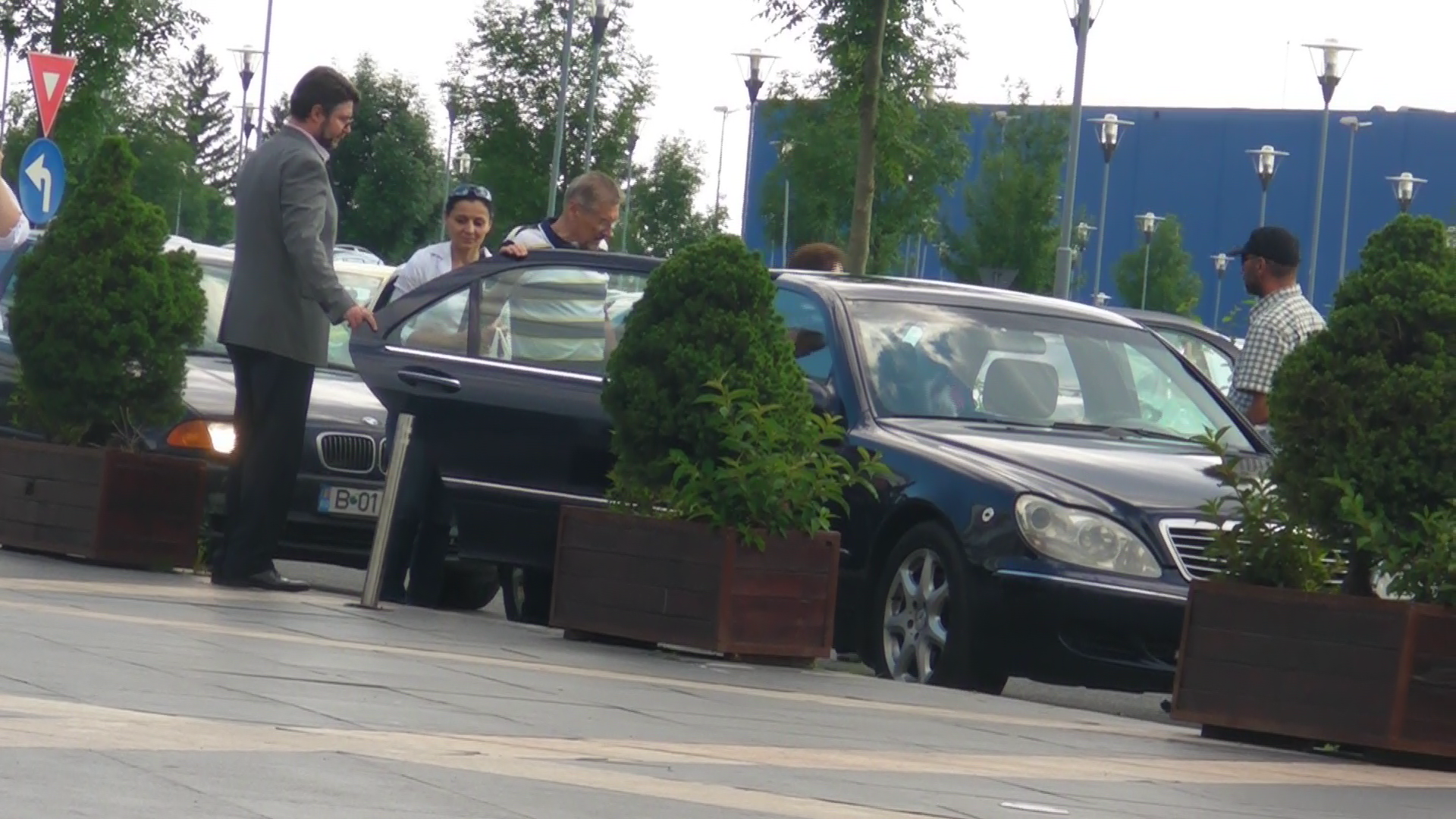 Are parte de acelasi tratament de pe vremea cand era Presedinte