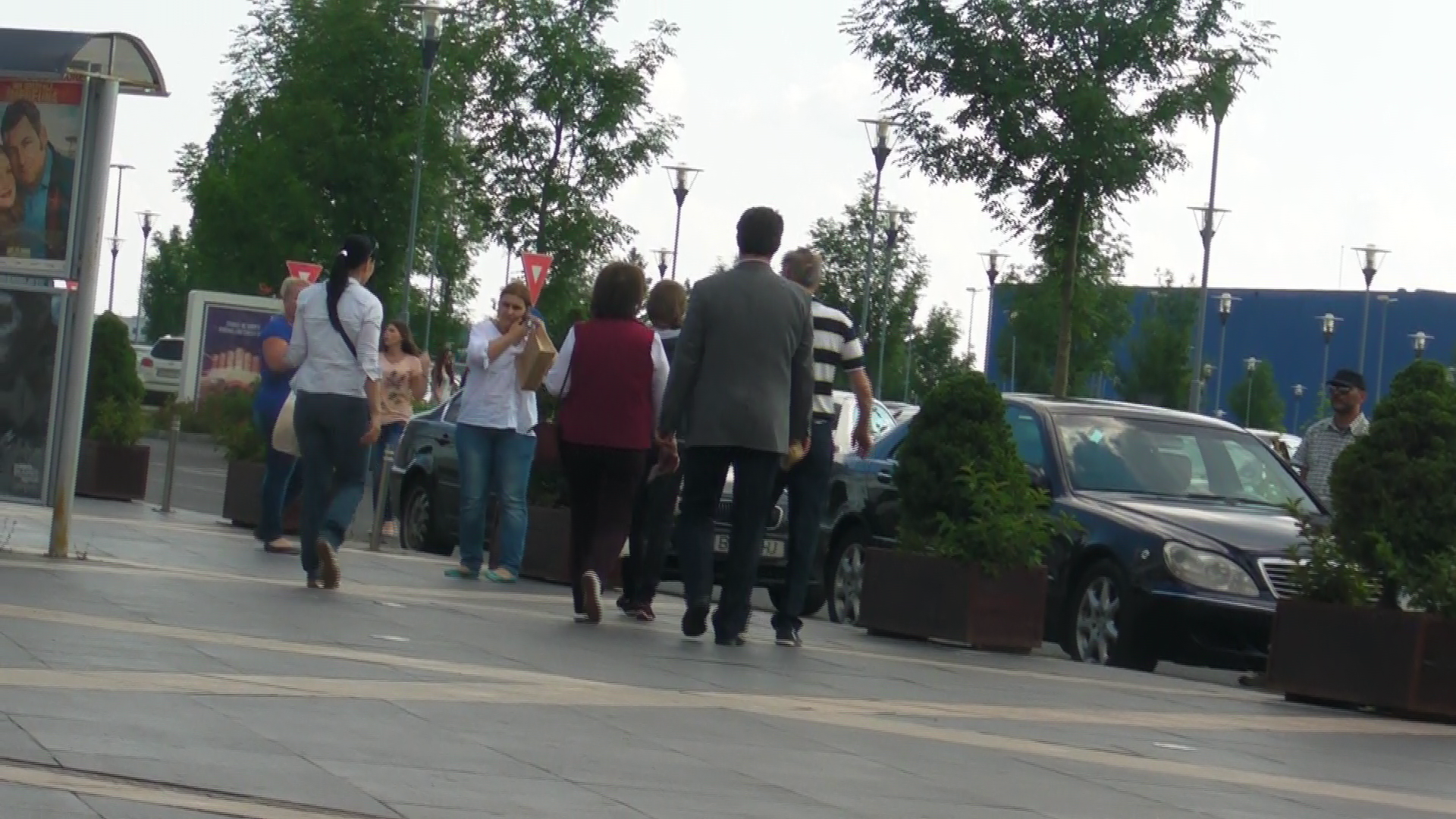 Fostul presedinte este pazit in permanent de cel putin un SPP-ist