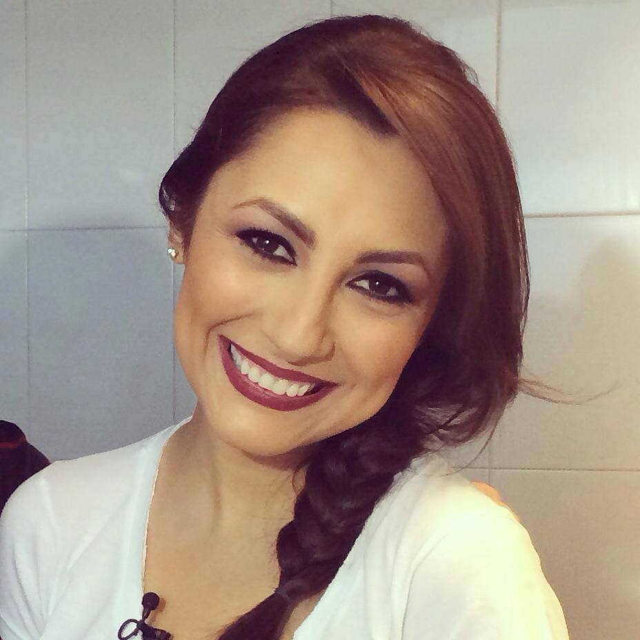 Andra ne obisnuise cu parul ei lung