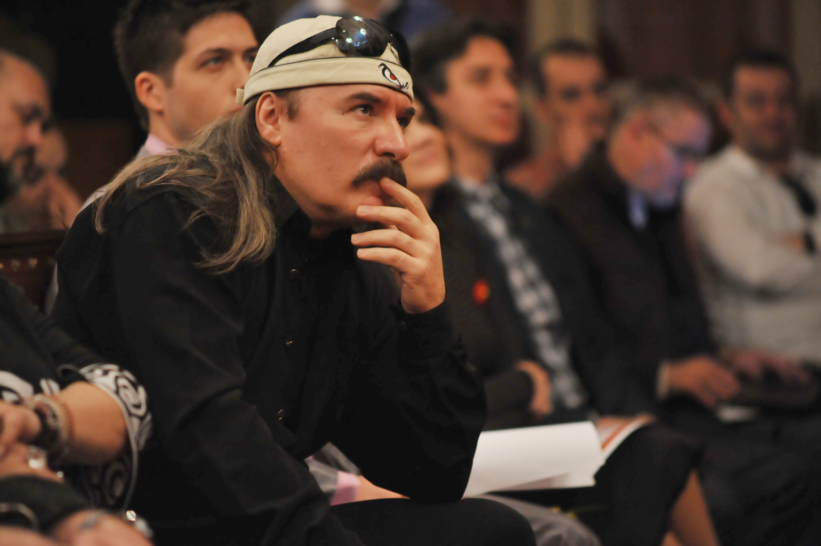 Seicaru s-a impacat cu gandul ca Stefan Hrusca s-a distantat de toti colegii lui de breasla