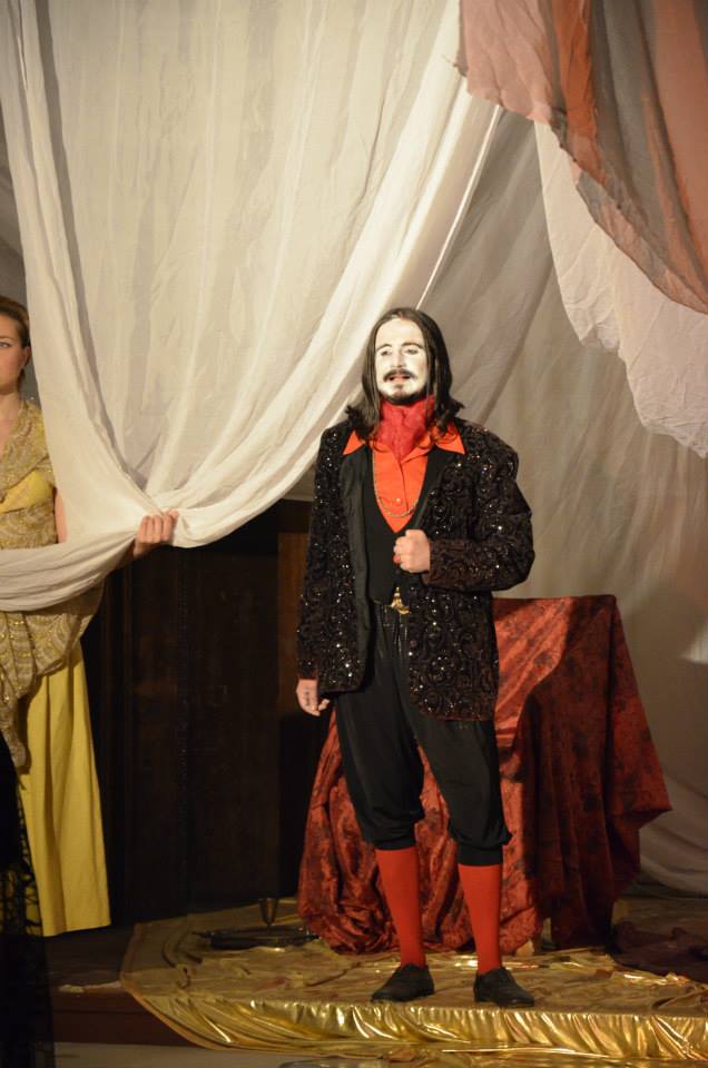 Iulian Ilinca a ramas in continuare in teatru