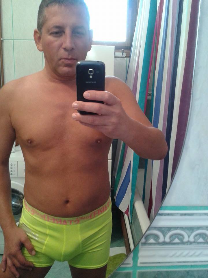 Doamnele au fost cam deranjate de poza si mesajul postate de Marculescu