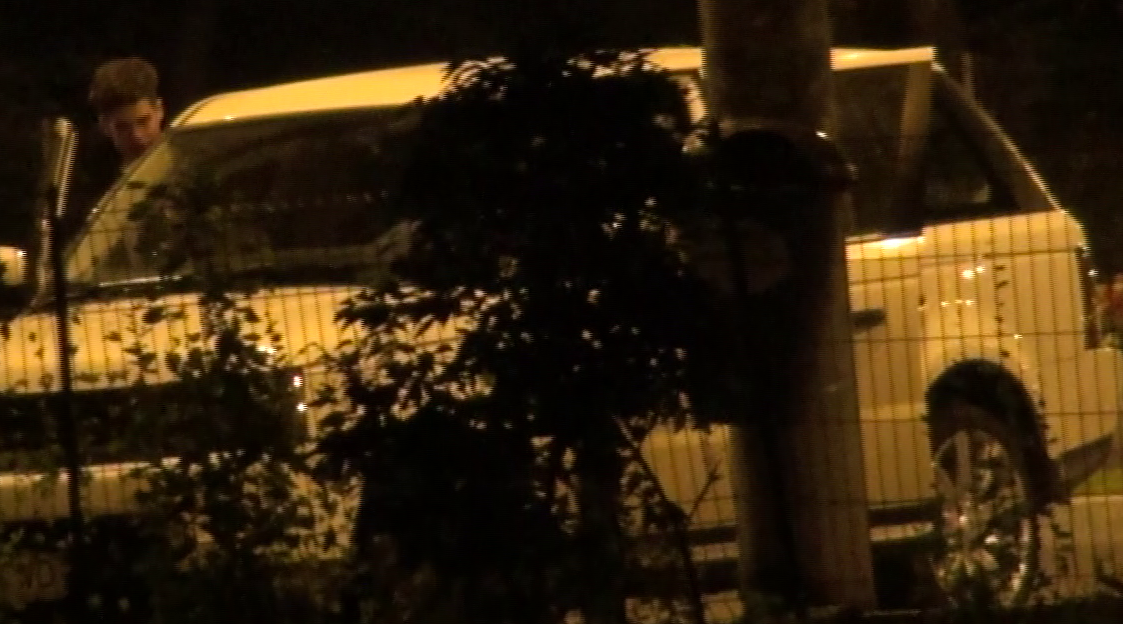 Tania si modelul de 20 de ani au luat cluburile la rand