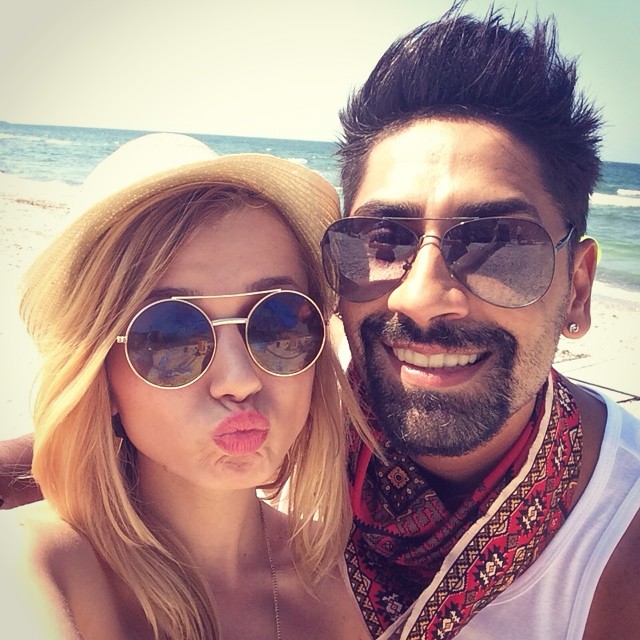 Rucsy nu s-a putut abtine sa nu apara alaturi de Connect-R