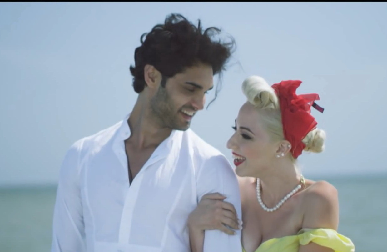 Gilbert a aparut in videoclipul unei cantarete din Cipru