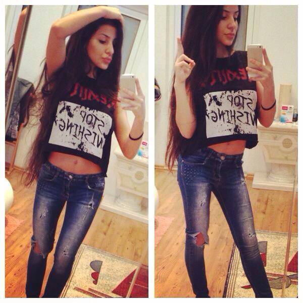 Ea este fiica cea mica a lui Sile Camataru