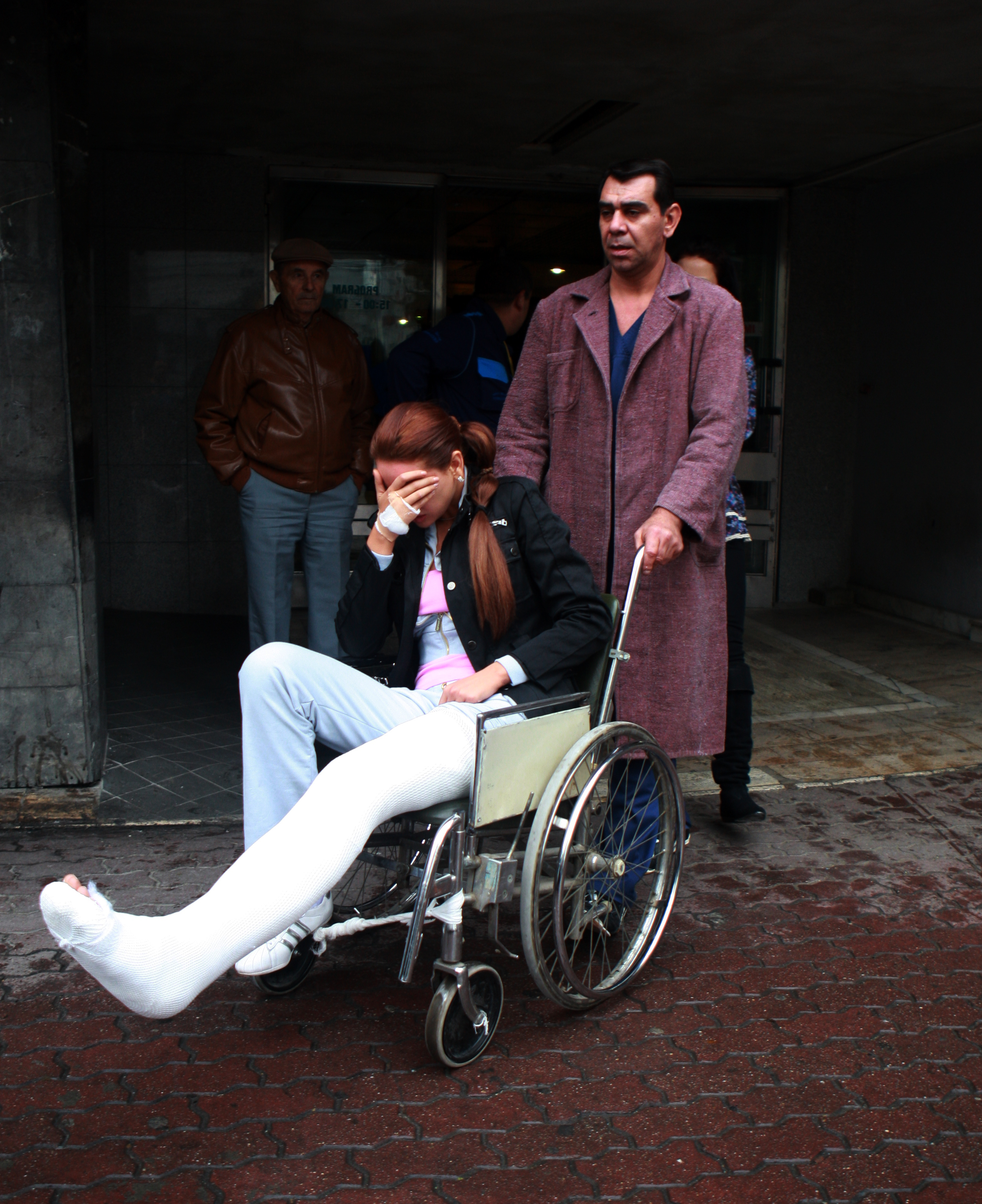 Bianca a avut ghinionul de a se accidenta de mai multe ori la piciorul cu probleme