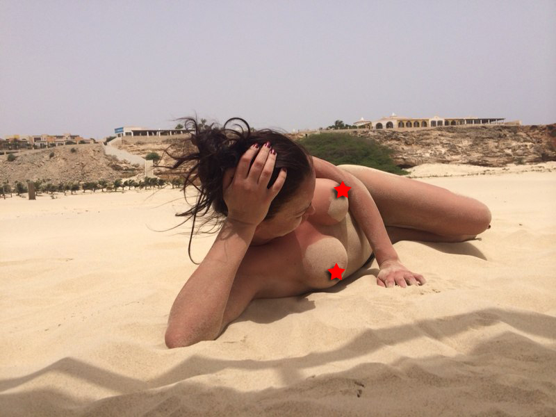 Cristina a facut plaja topless