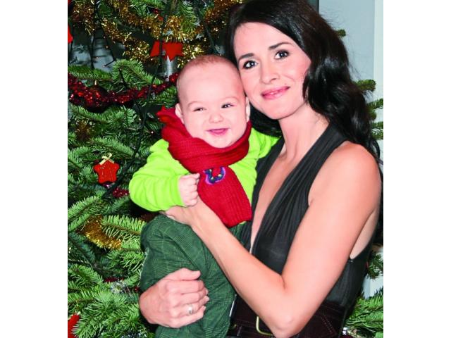 Madalina Manole, alaturi de fiul ei, Petru Jr.