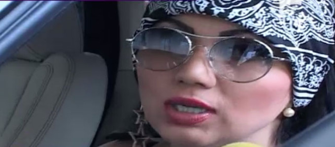 Adriana nu este la prima experienta cu baticul pe cap