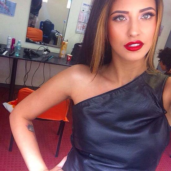 Antonia s-a distrat cantand si vorbind sub influenta heliului