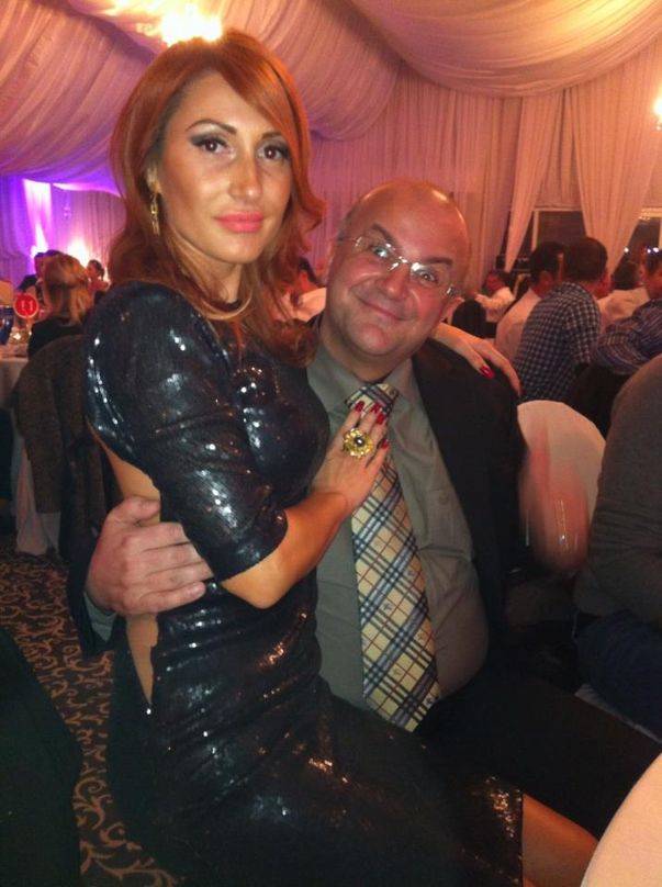 Axinte si sotia lui, Carmen