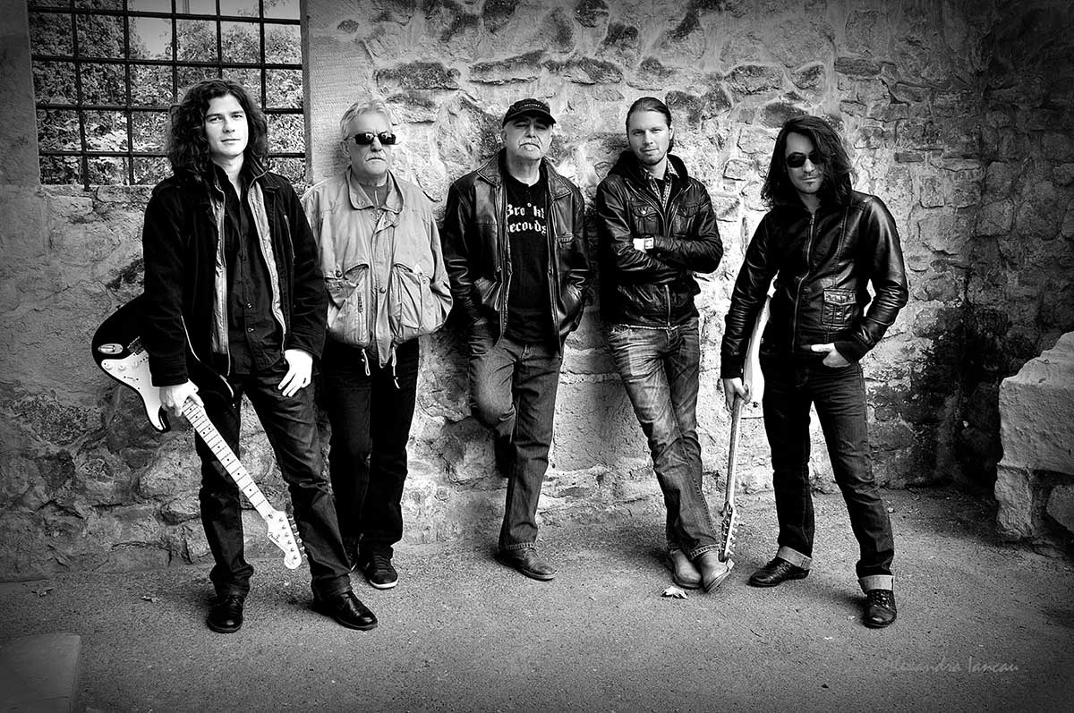 Trupa Semnal M este in doliu, dupa ce 