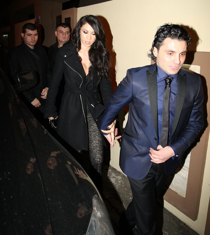 Pepe nu o lasa niciodata pe Raluca sa vorbeasca, in public