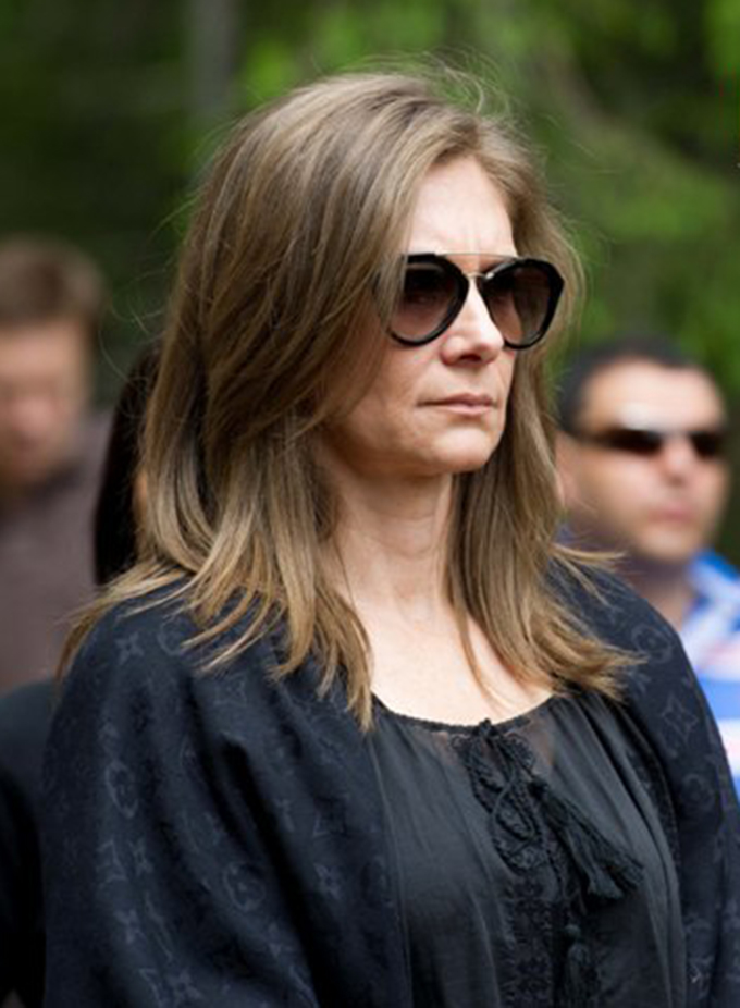 Creatoarea de moda este foarte afectata de cand fostul ei sot a plecat dintre noi