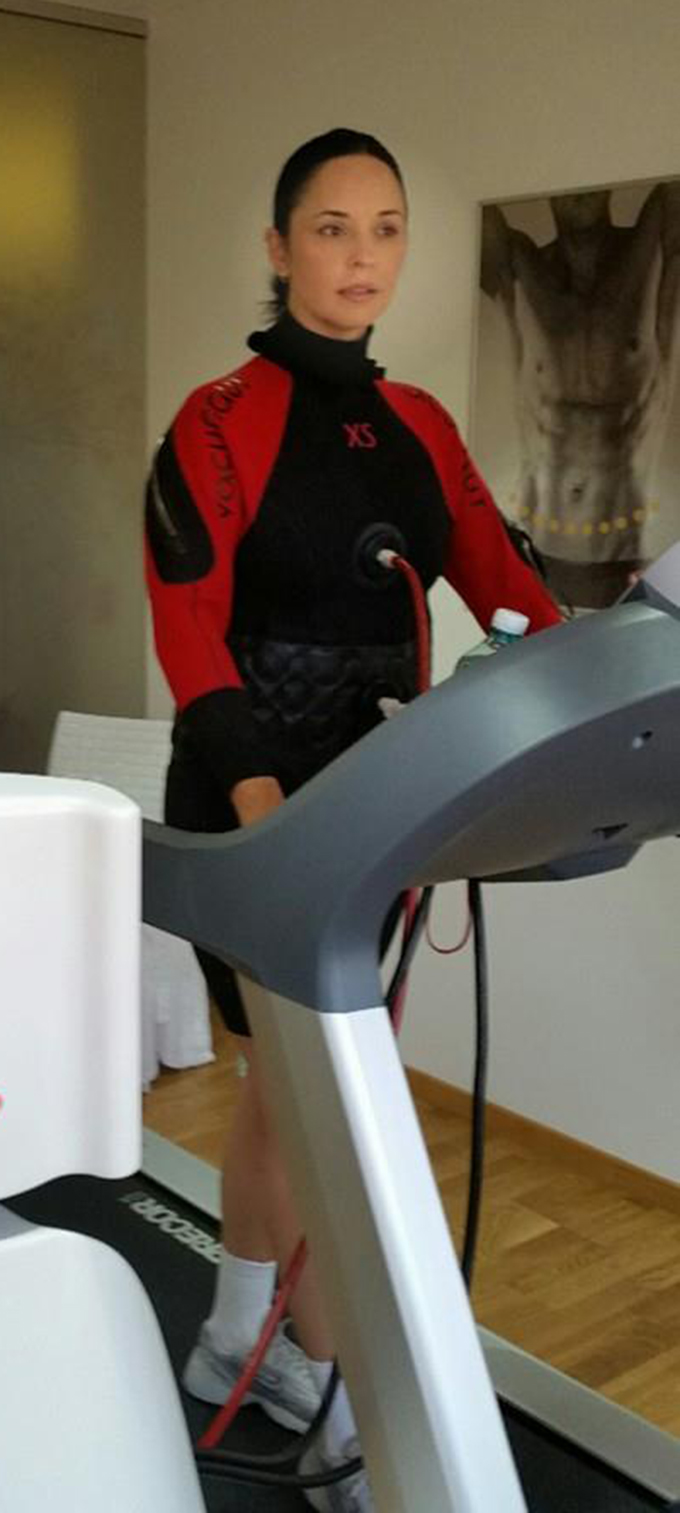 Andreea Marin a slabit atat de mult, incat acum intra in costum de sport marimea XS, de la L, cat i se potrivea inainte