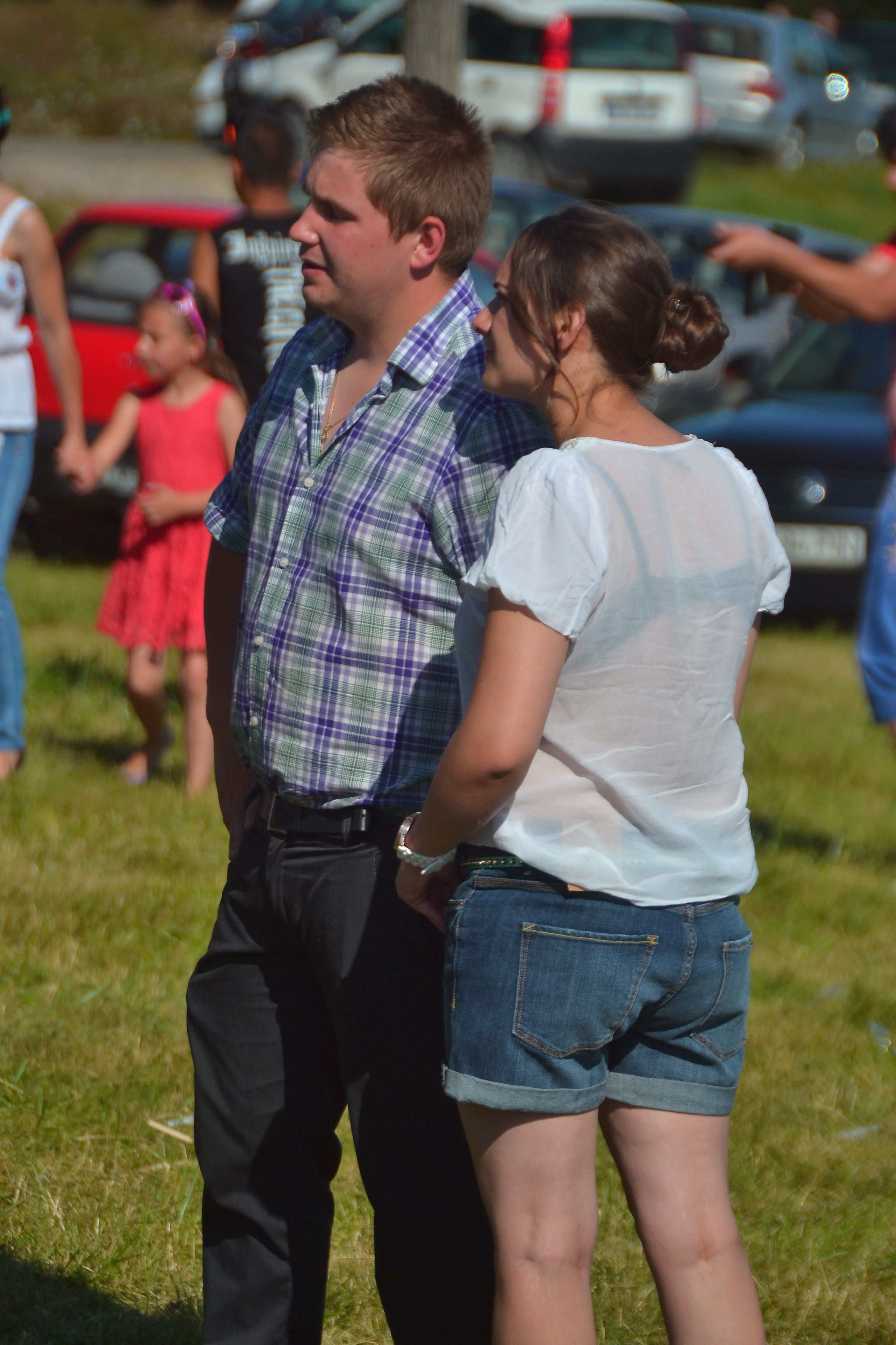 Sotii Coroamas-au distrat duminica, la o serbare campeneasca