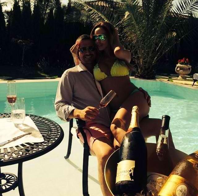 Dupa ce a aparut in jacuzzi cu Irinel Columbeanu, acum a 