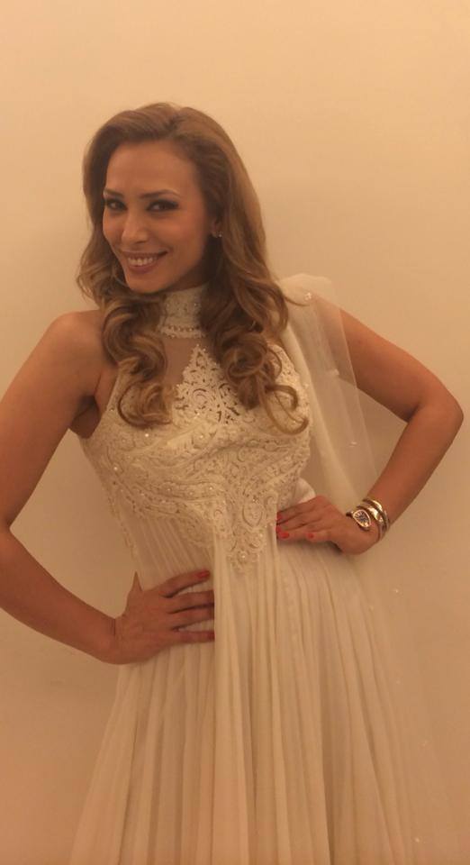 Iulia Vantur si-a pus fanii pe ganduri cu aceasta fotografie