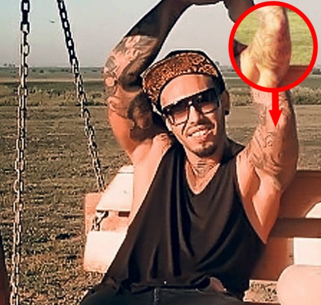 Tatuajul a fost scos in urma cu putin timp