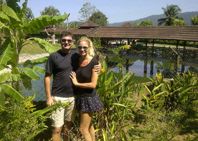 Burtica de anul trecut a politicianului este istorie, iar el arata acum ca tras prin inel