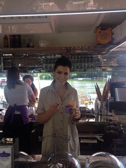 Vestea ca va fi din nou mama ii umpluse sufletul de bucurie prezentatoarei TV