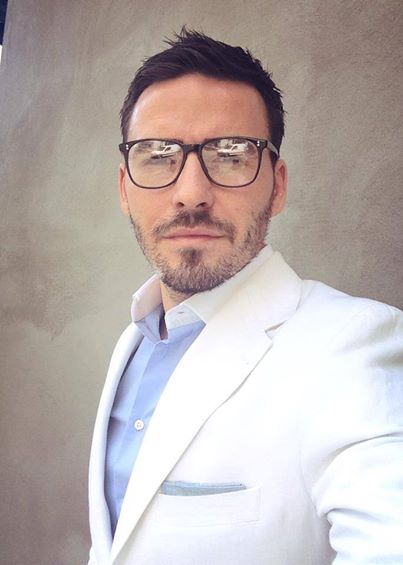 Adi Cristea era foarte galant cu iubita sa in fata apropiatilor