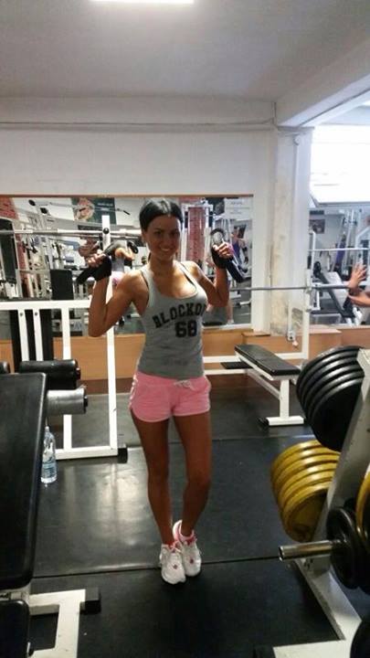 Daniela Crudu a reusit sa fie sexy chiar si la sala de fitness