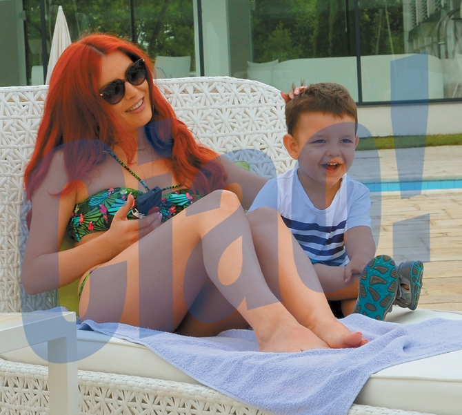 Nicholas ii este mereu aproape mamei sale